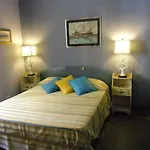 Bed & Breakfast Anirbas 4*