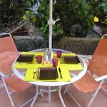 Bed and breakfast Anirbas 4*