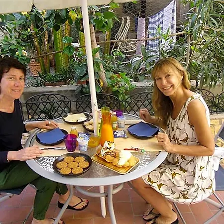 Anirbas Nocleg ze śniadaniem Reggio di Calabria