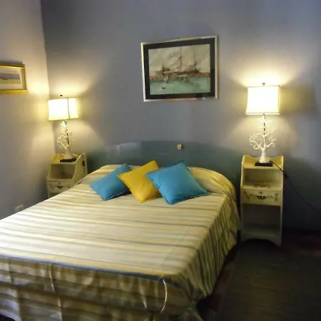 Bed & Breakfast Anirbas 4*